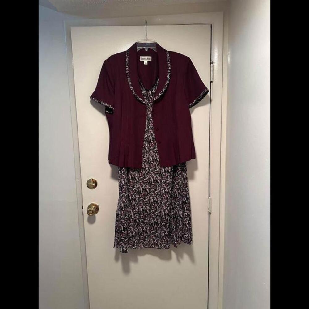 Elegant Women's Two-Piece Dress Set with Cardigan - Floral and Burgundy